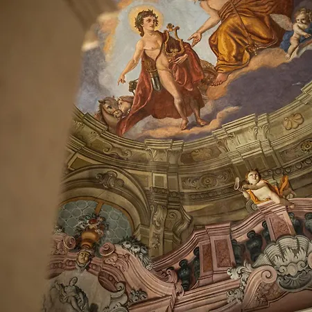 Palazzo Reggiani - Leonardo Da Vinci Daire *